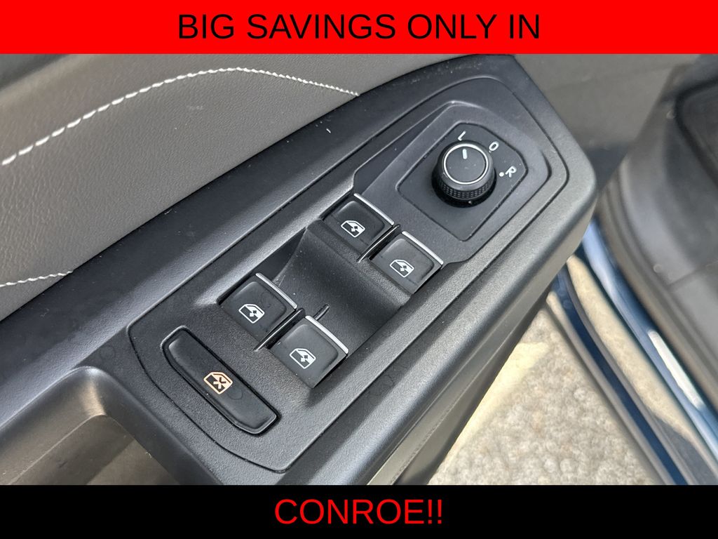 2022 Volkswagen Atlas Cross Sport 3.6L V6 SE w/Technology  at DeMontrond Auto Country