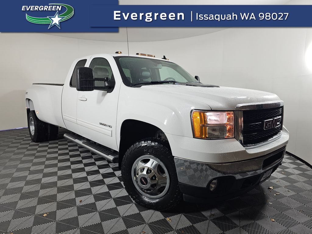 2011 GMC Sierra 3500HD SLT Ext. Cab LB DRW 4WD