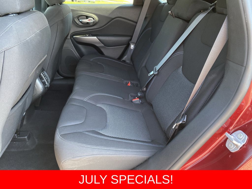 Used 2021 Jeep Cherokee SUV
