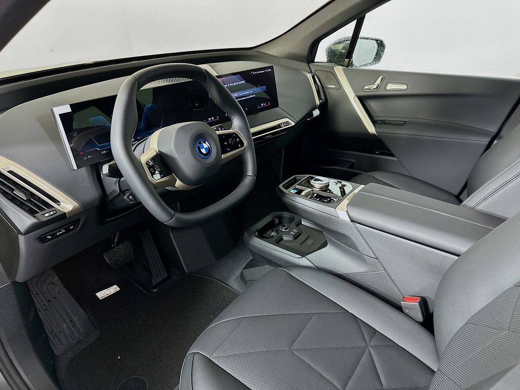 2025 BMW iX xDrive50 9