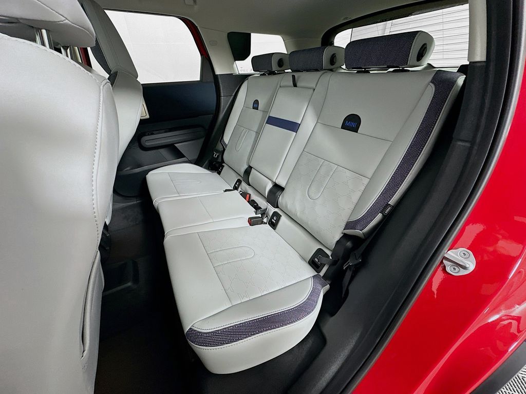 Thumbnail: 2025 MINI Cooper Countryman - 17