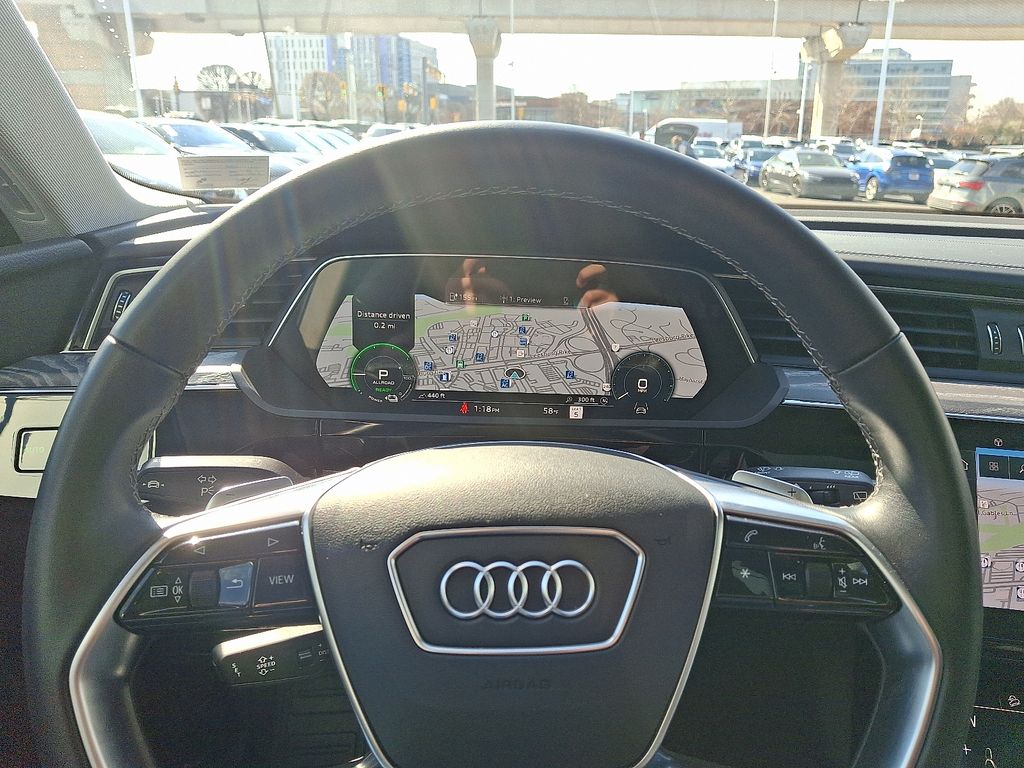 Thumbnail: 2024 Audi Q8 e-tron - 20