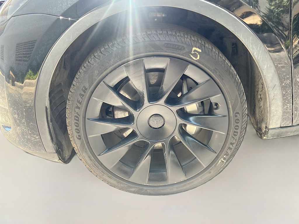 Used 2023 Black Tesla Long Range image 33