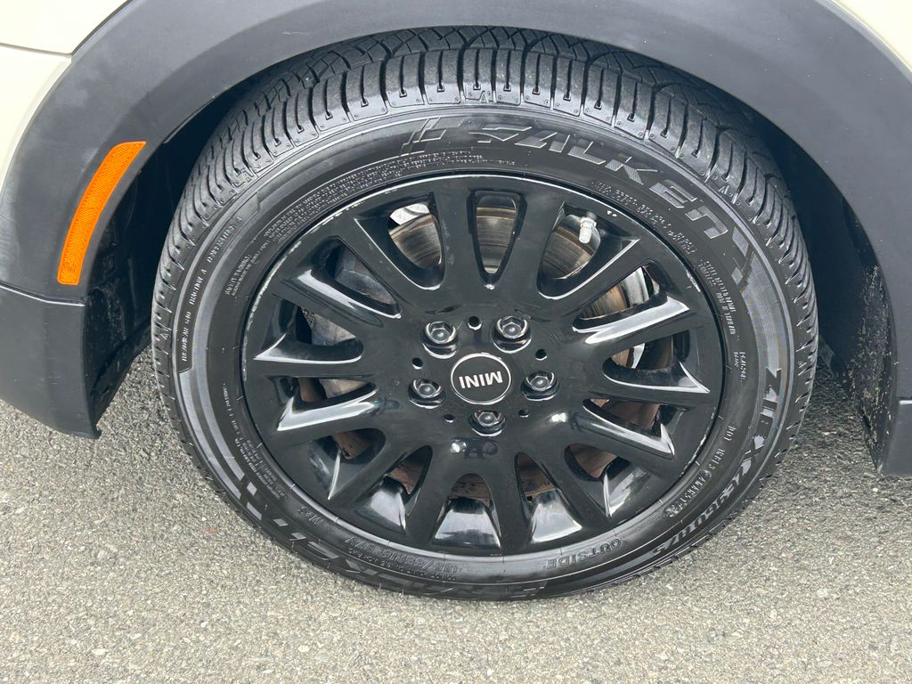 Thumbnail: 2016 MINI Cooper - 9