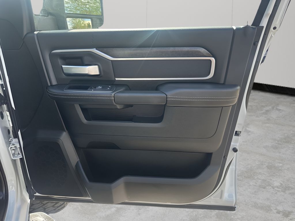 Used 2024 White Ram Big Horn image 12