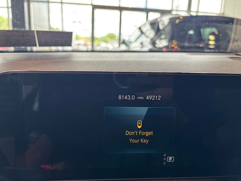Certified Used 2022 Black Mercedes-Benz GLB 250 image 9