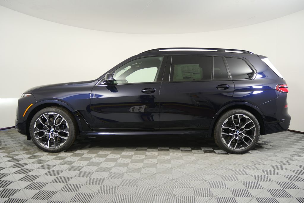 Thumbnail: 2026 BMW X7 - 6