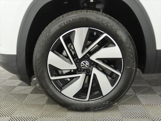 Thumbnail: 2026 Volkswagen Atlas - 31