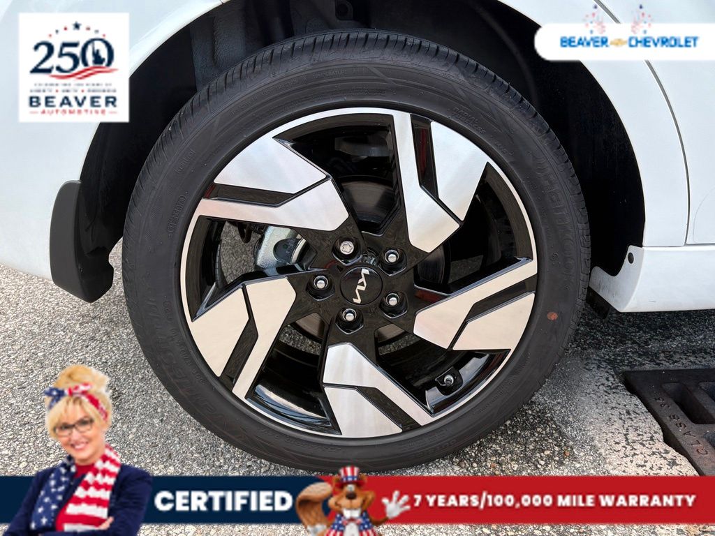 Used 2025 Kia Soul Hatchback