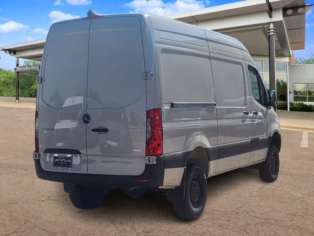 2025 Mercedes-Benz Sprinter 2500 Cargo 144 WB 3