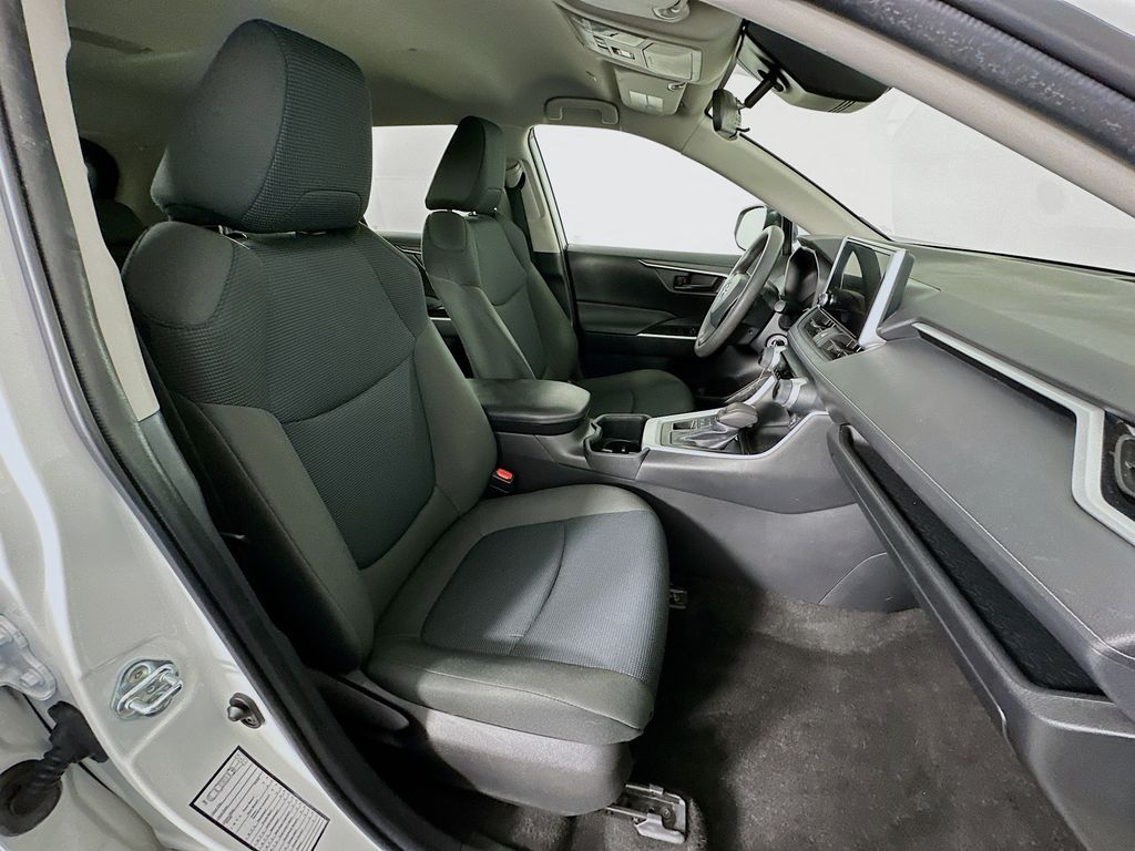 Thumbnail: 2023 Toyota RAV4 - 27