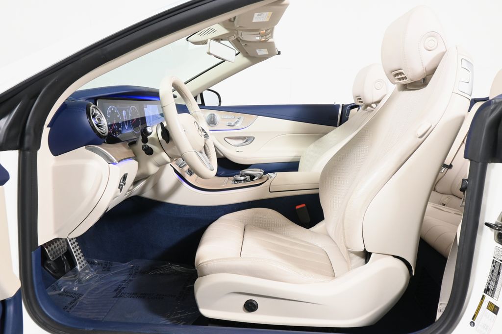 Thumbnail: 2020 Mercedes-Benz E-Class - 3