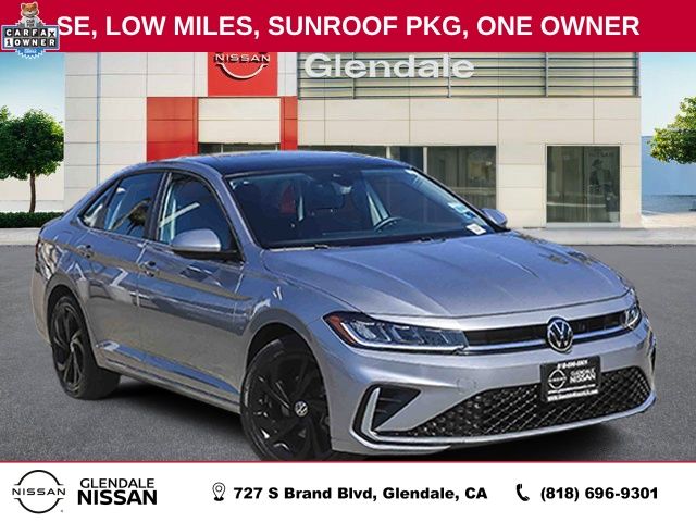 Pyrite Silver Metallic 2025 Volkswagen Jetta Sedan Front-Wheel Drive 8-Speed Automatic