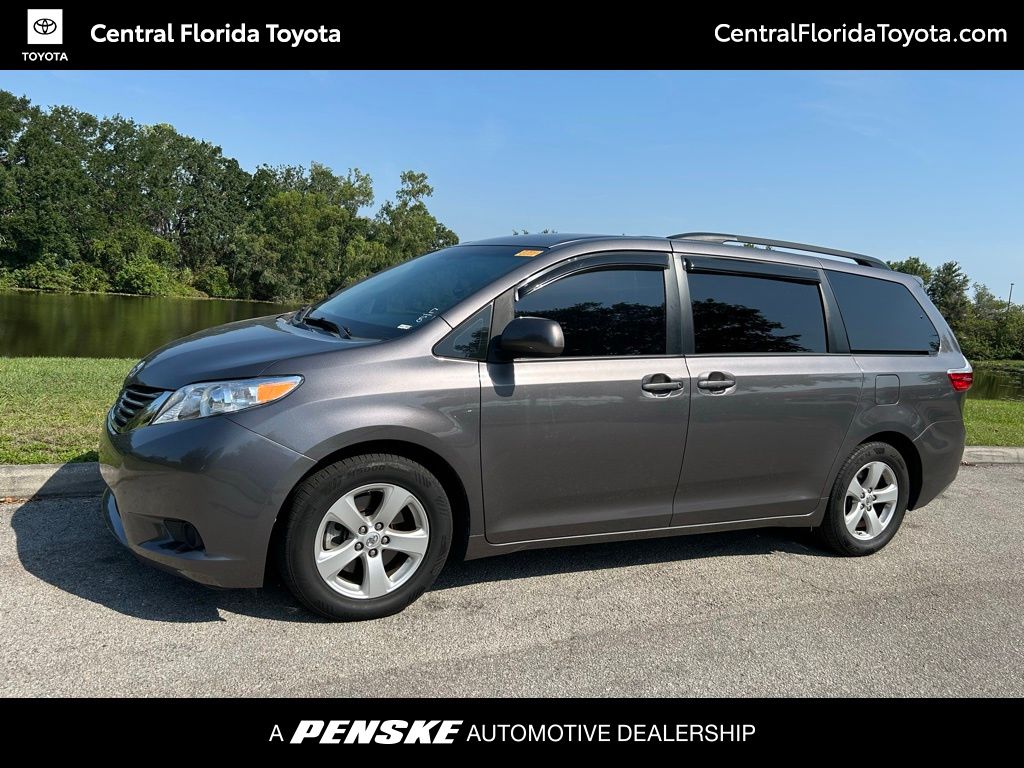 2015 Toyota Sienna LE -
                Orlando, FL
