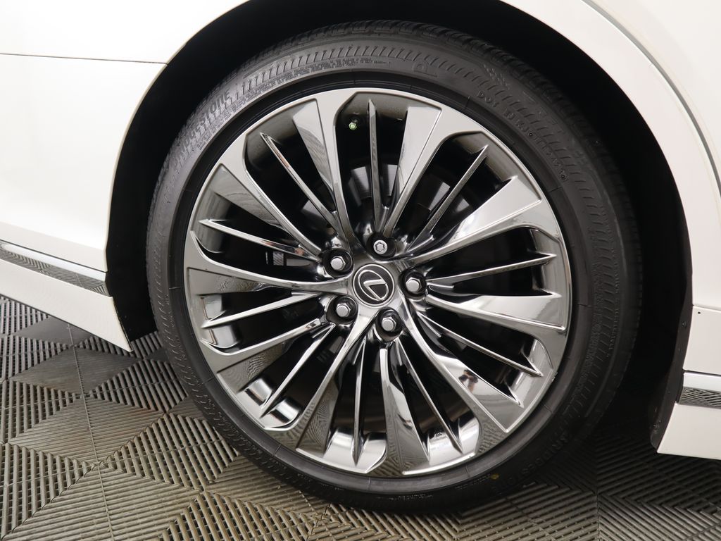 Thumbnail: 2023 Lexus LS - 32