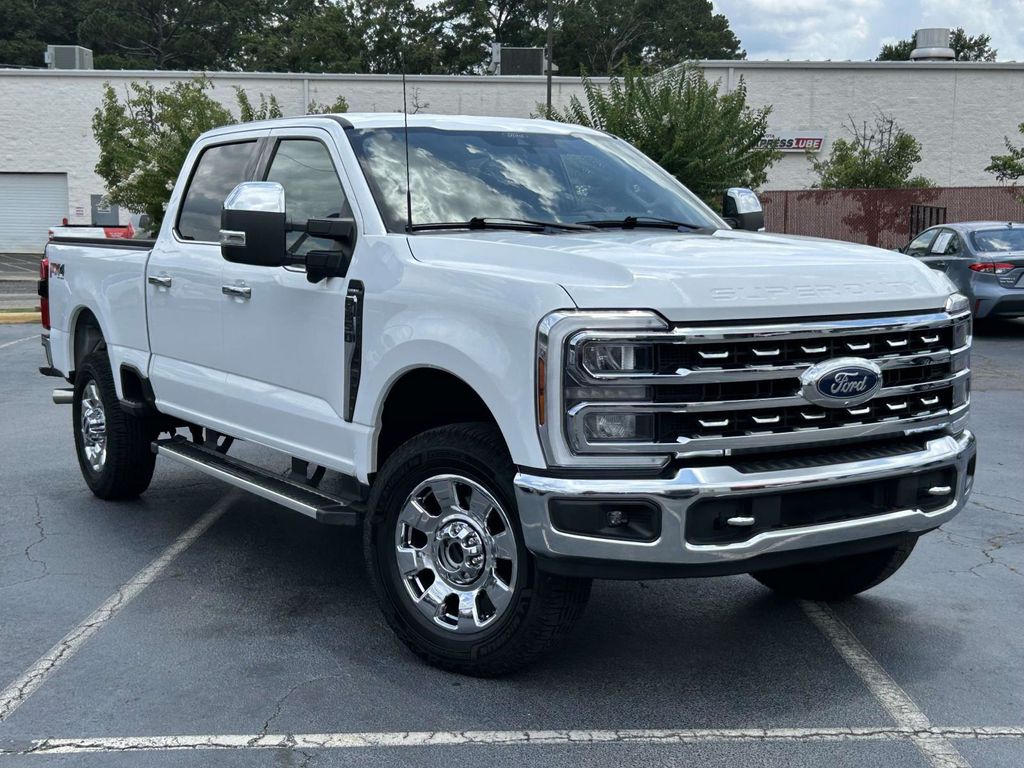 Oxford White 2024 Ford F-350 Super Duty Pickup Truck Four-Wheel Drive Automatic