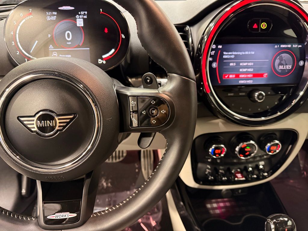 Thumbnail: 2022 MINI Cooper Clubman - 14