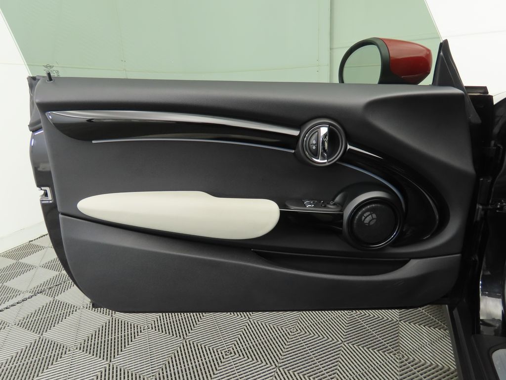 Thumbnail: 2023 MINI Cooper - 25
