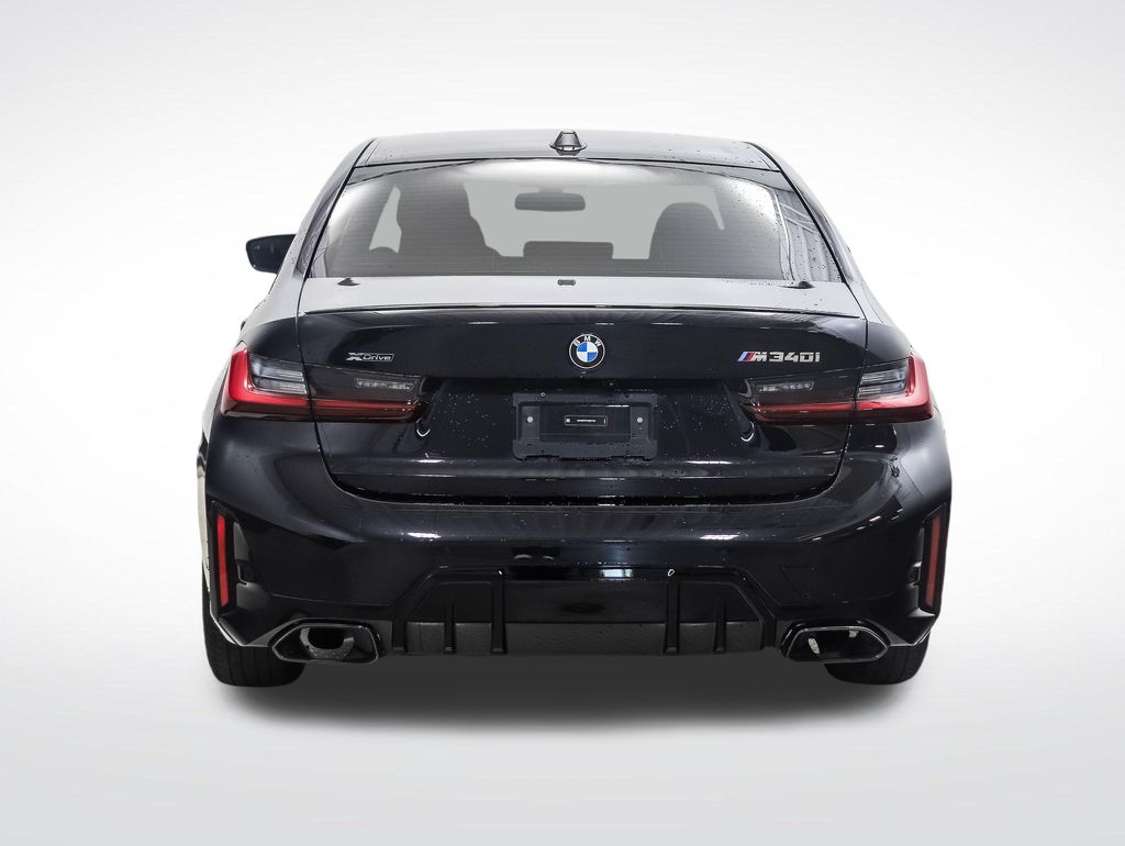 Thumbnail: 2023 BMW 3 Series - 4