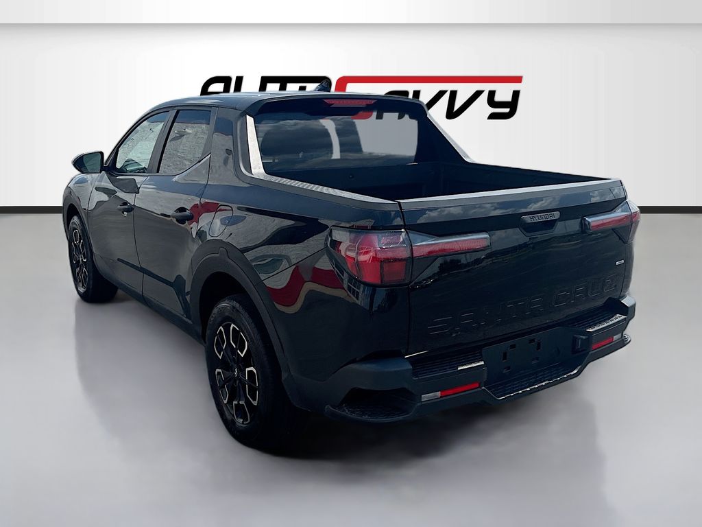 Used 2024 Black Hyundai SEL image 5