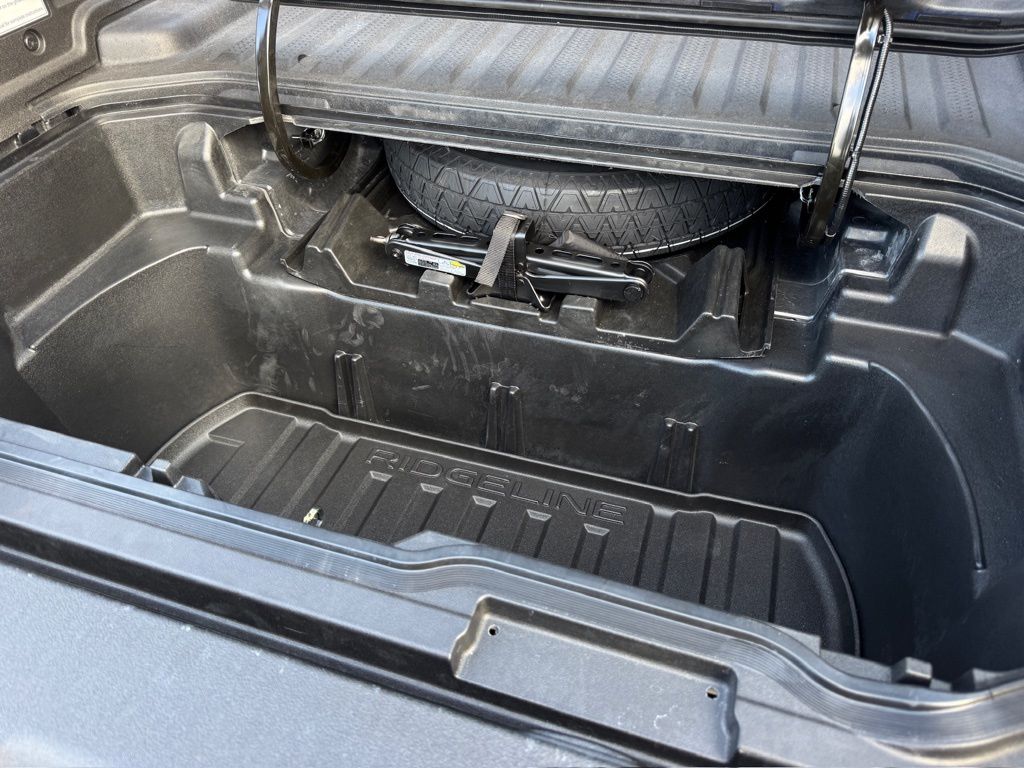 2026 Honda Ridgeline RTL Black at Community Honda