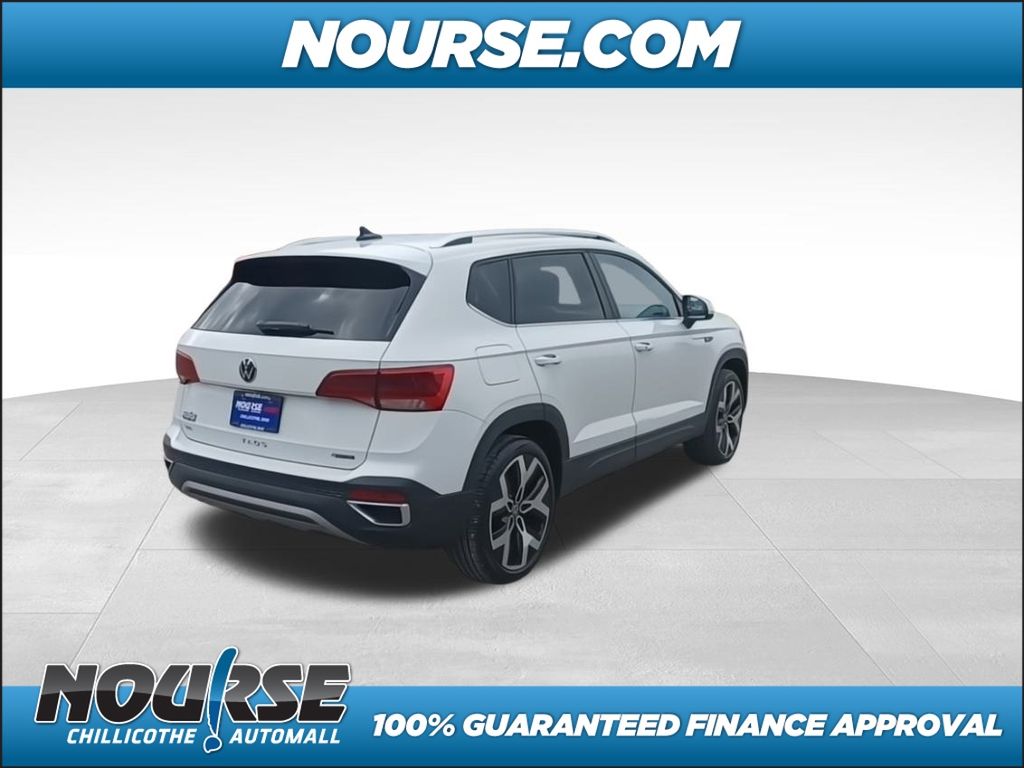 2022 Volkswagen Taos 1.5T SEL photo