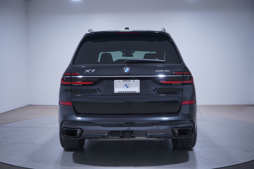 2023 BMW X7 xDrive40i 5