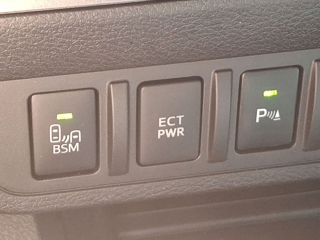 2022 Toyota Tacoma TRD Off-Road 26