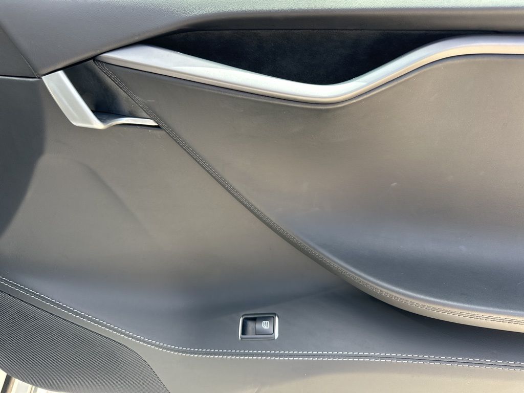 2020 Pearl White Multi-Coat Tesla Model S Long Range AWD Hatchback