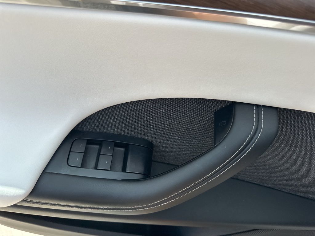2022 Solid Black Tesla Model X Base AWD SUV
