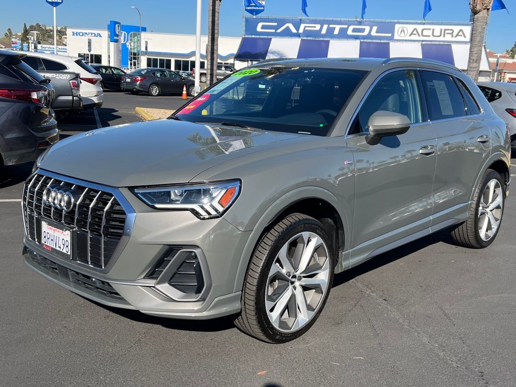 Thumbnail: 2020 Audi Q3 - 3