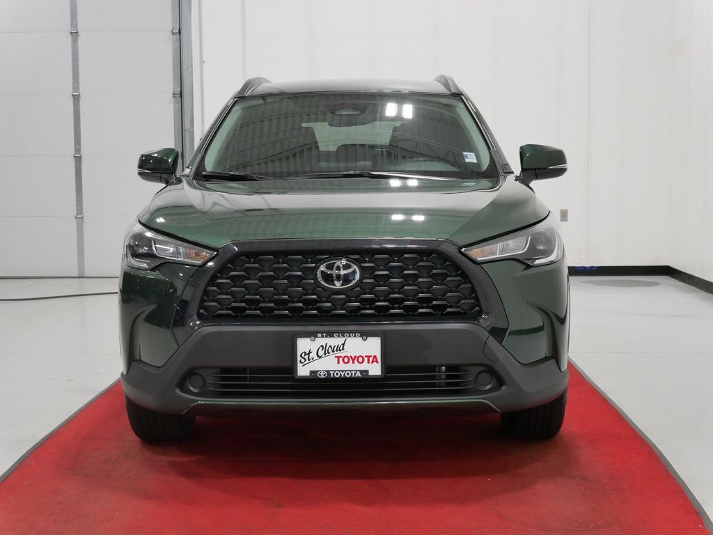 Used 2024 Toyota Corolla Cross LE with VIN 7MUCAABG5RV090157 for sale in Waite Park, Minnesota
