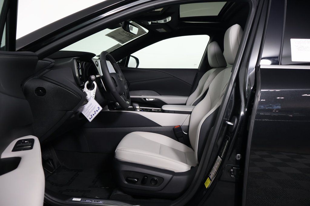 2025 Lexus RX  5