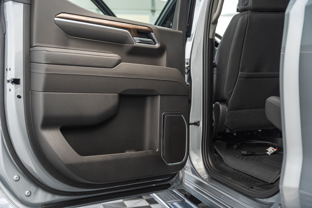 ChevroletSilverado 150043