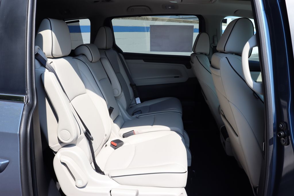 Thumbnail: 2026 Honda Odyssey - 14