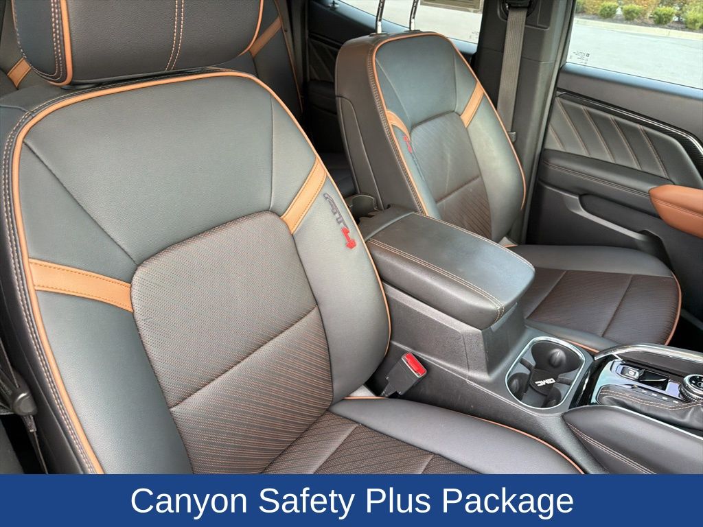 2023 GMC Canyon 4WD Crew Cab Short Box AT4