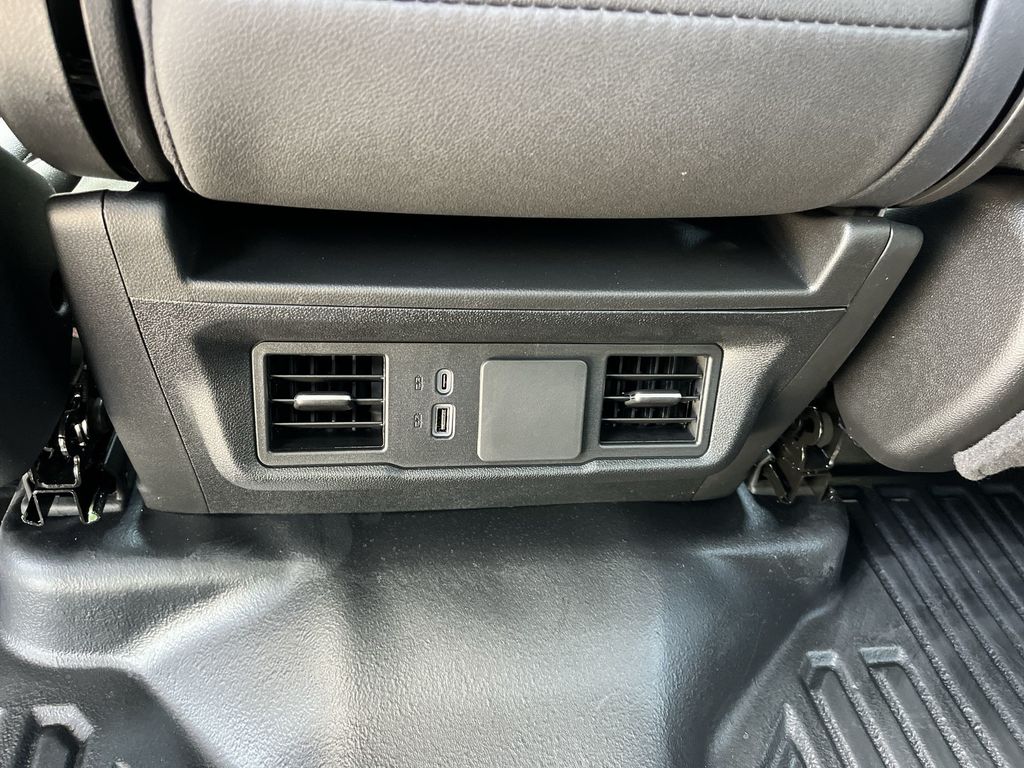 2025 Chevrolet Silverado 3500HD Work Truck photo