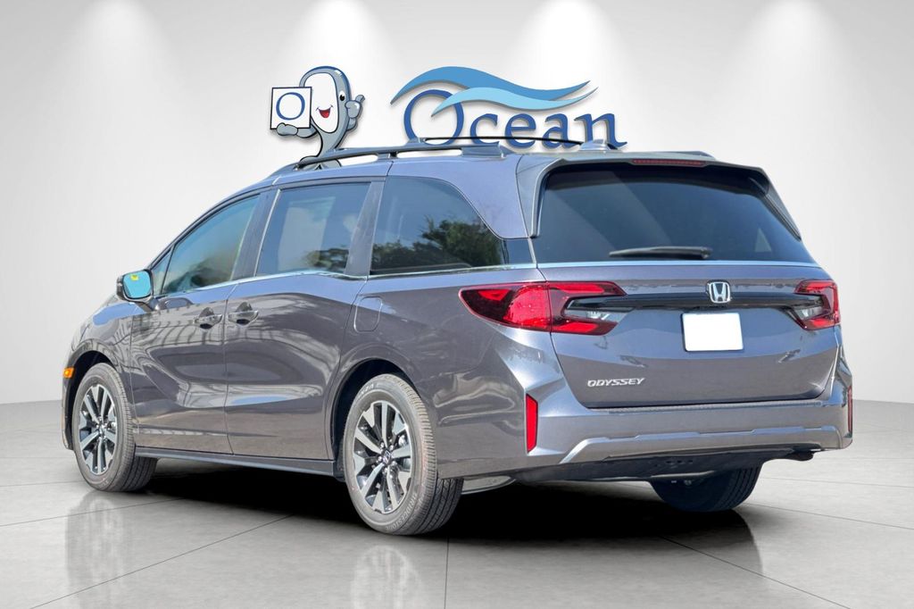 New 2026 Modern Steel Metallic Honda EX-L image 5