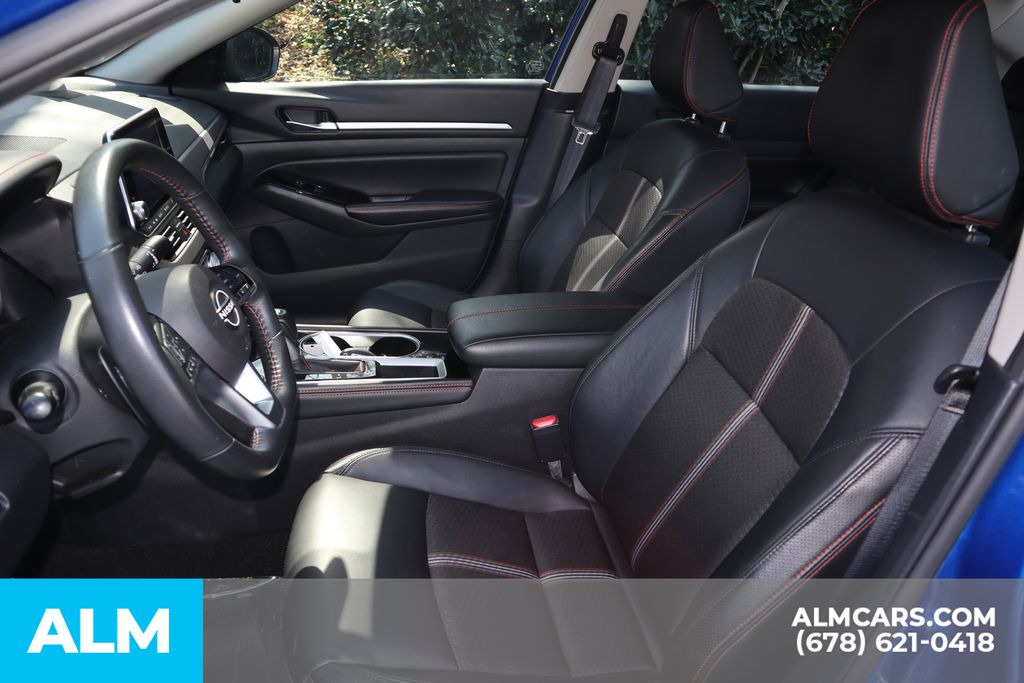 Used 2025 Blue Nissan 2.5 SR image 16