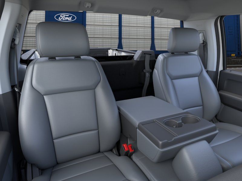 New 2026 Oxford White Ford XL image 10