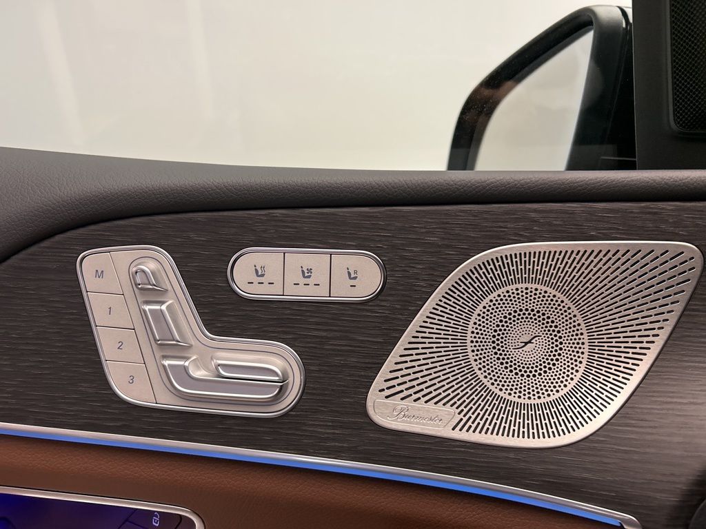 Thumbnail: 2026 Mercedes-Benz GLS - 23