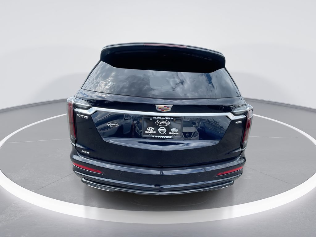 View vehicle photo 7