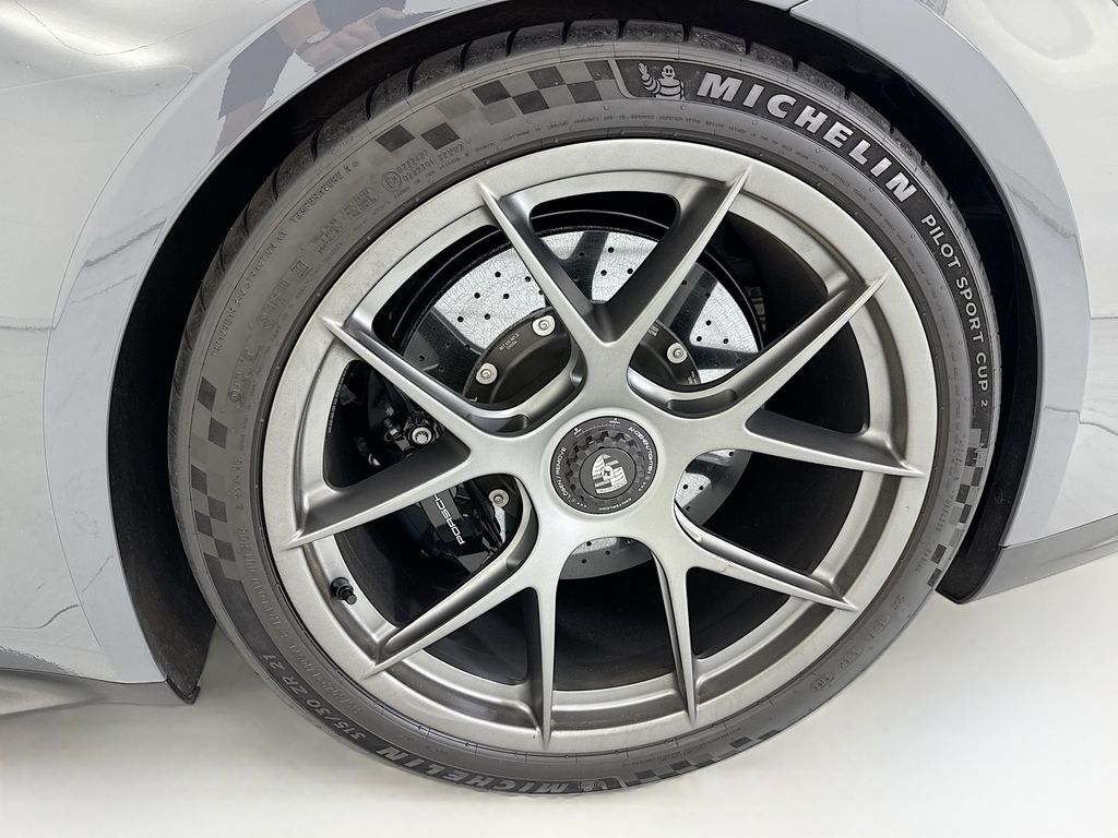 Thumbnail: 2026 Porsche 911 - 28