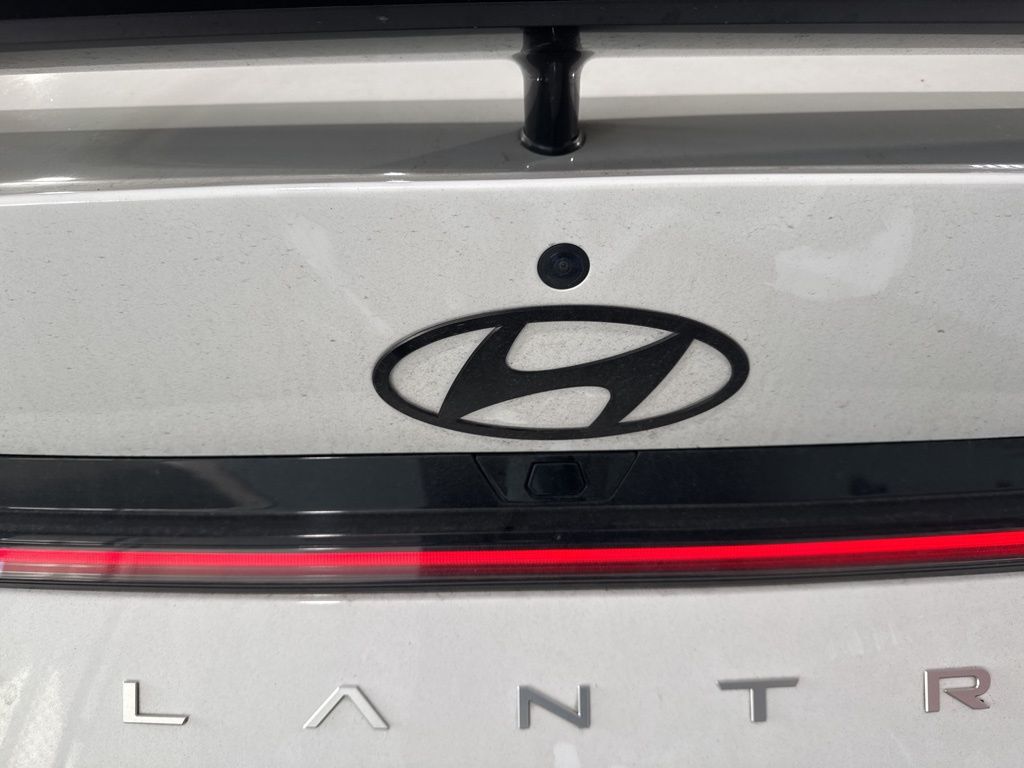 Thumbnail: 2024 Hyundai Elantra - 15