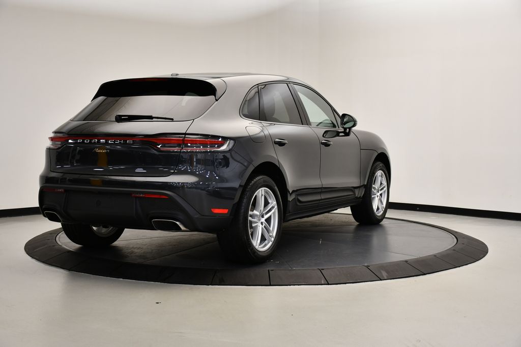 Thumbnail: 2025 Porsche Macan - 7