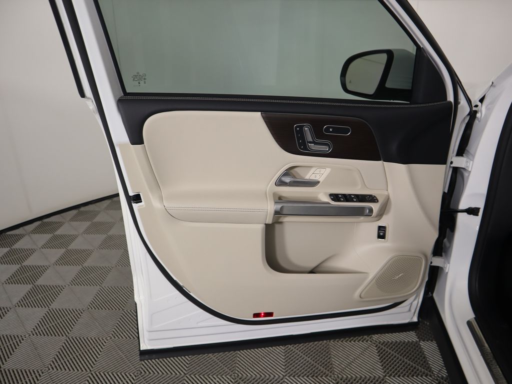 Thumbnail: 2026 Mercedes-Benz GLB - 25