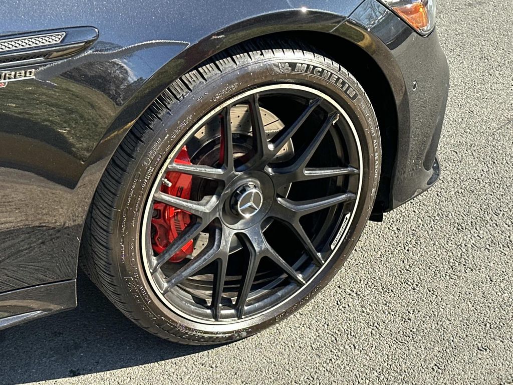 Thumbnail: 2022 Mercedes-Benz AMG GT - 18