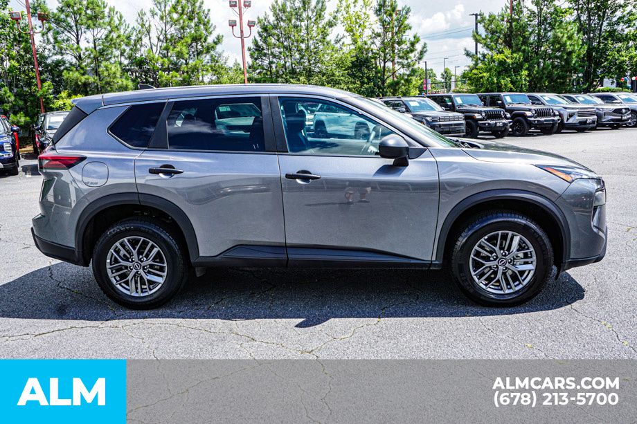 Used 2024 Gray Nissan S image 9