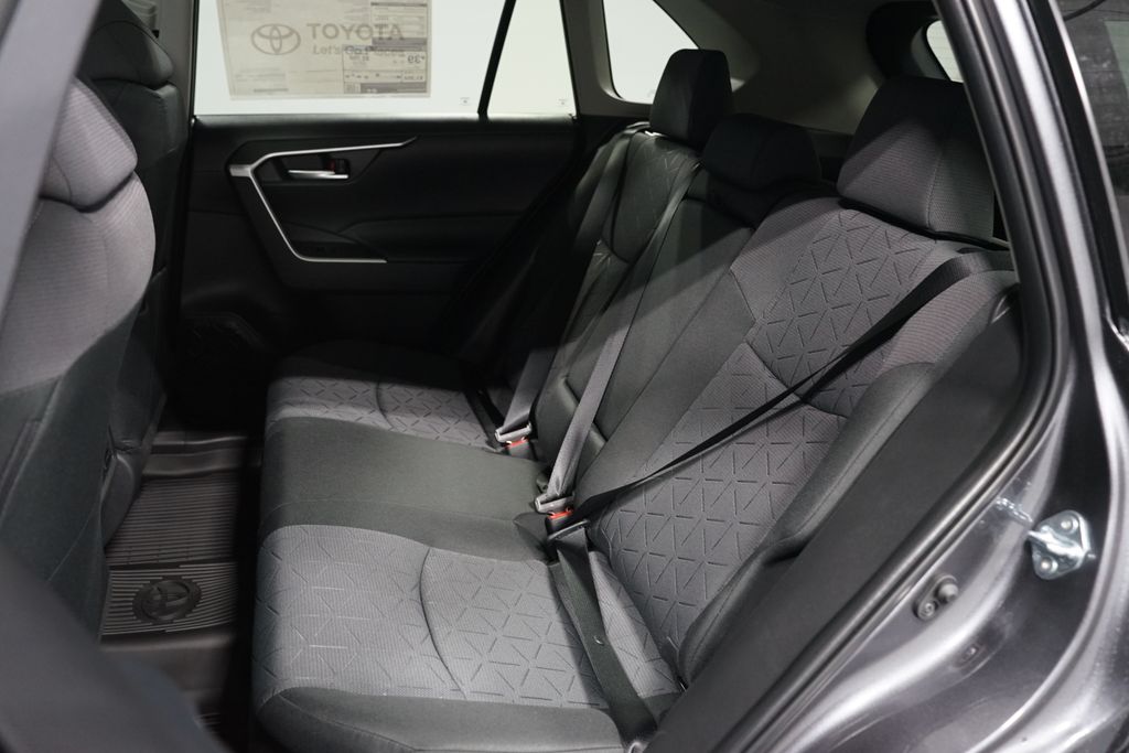 Thumbnail: 2025 Toyota RAV4 - 29