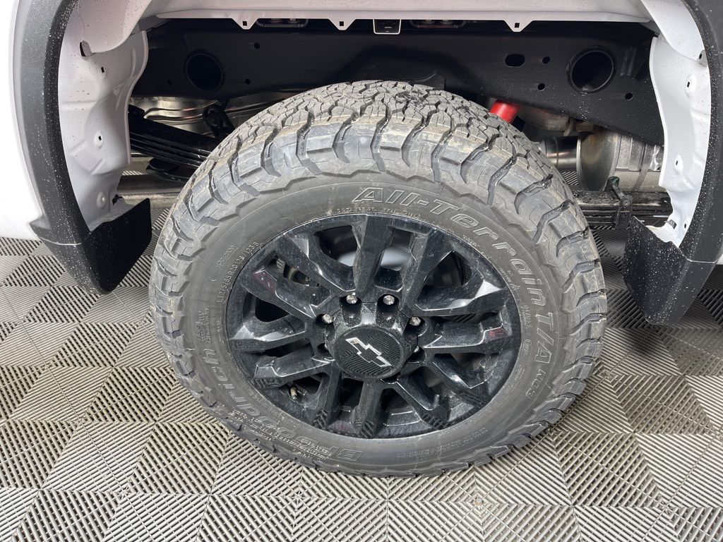 Thumbnail: 2026 Chevrolet Silverado 2500 - 19